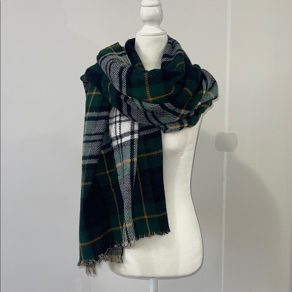 Oversized Green Plaid Blanket Scarf